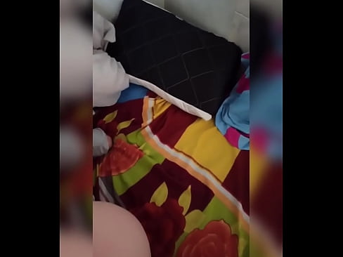❤️ Wandinogara naye anogara ega kumba nekuti murume wake anoenda kuzororo ini ndinotora mukana wekusvira nekuzadza mbongoro yake nemukaka. kwatiri ❌️❤